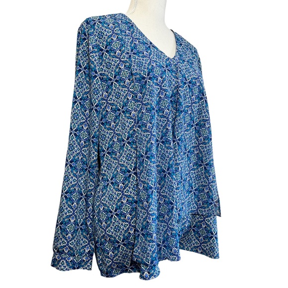 NWT Chico’s blue medallion print draped flounce front blouse size large - Picture 13 of 16
